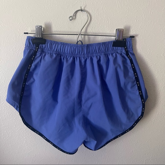 NIKE RUNNING SHORTS - Picture 2 of 3